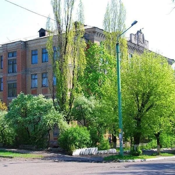 
ГБОУ "СШ №3 Г. КИРОВСКОЕ ШАХТЕРСКОГО М.О."
