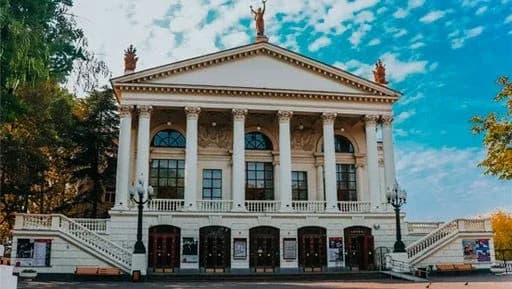
Севастопольский театр имени Луначарского
